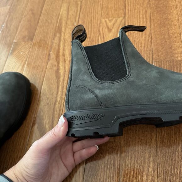 Blundstone Chelsea Boots Women’s US 8.5 Black Leather Elastic Pull On Ankle Boot - Picture 11 of 14